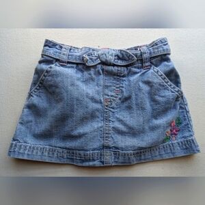 Oshkosh Skirt girls size 24 mo. Denim blue jean embroidered bow pockets W-1
